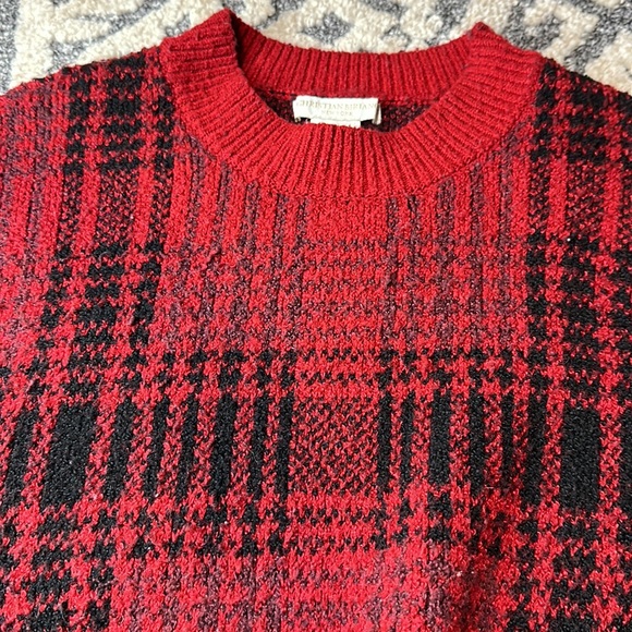 Christian Siriano sweater! - Picture 3 of 3